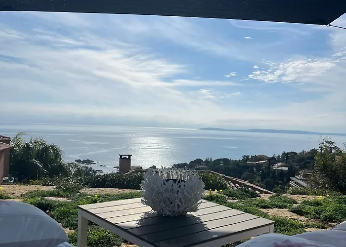 Saint Clair, La A Pied 4*